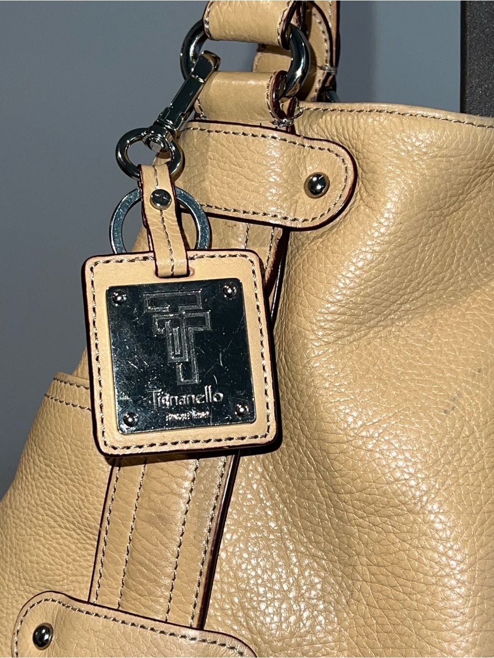 Tignanello Genuine Leather Shoulder Tote – Beige - Picture 2 of 11